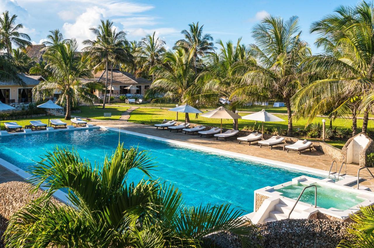 Ocean Beach Resort & Spa Malindi Exterior photo