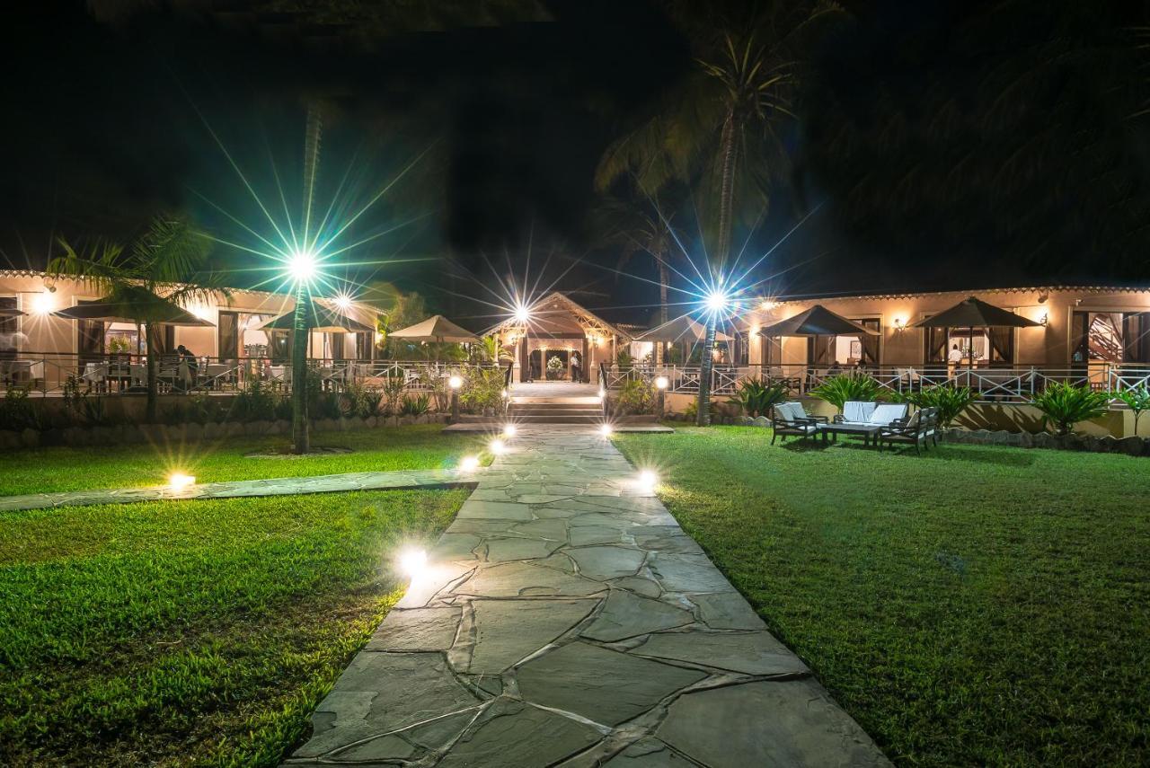 Ocean Beach Resort & Spa Malindi Exterior photo