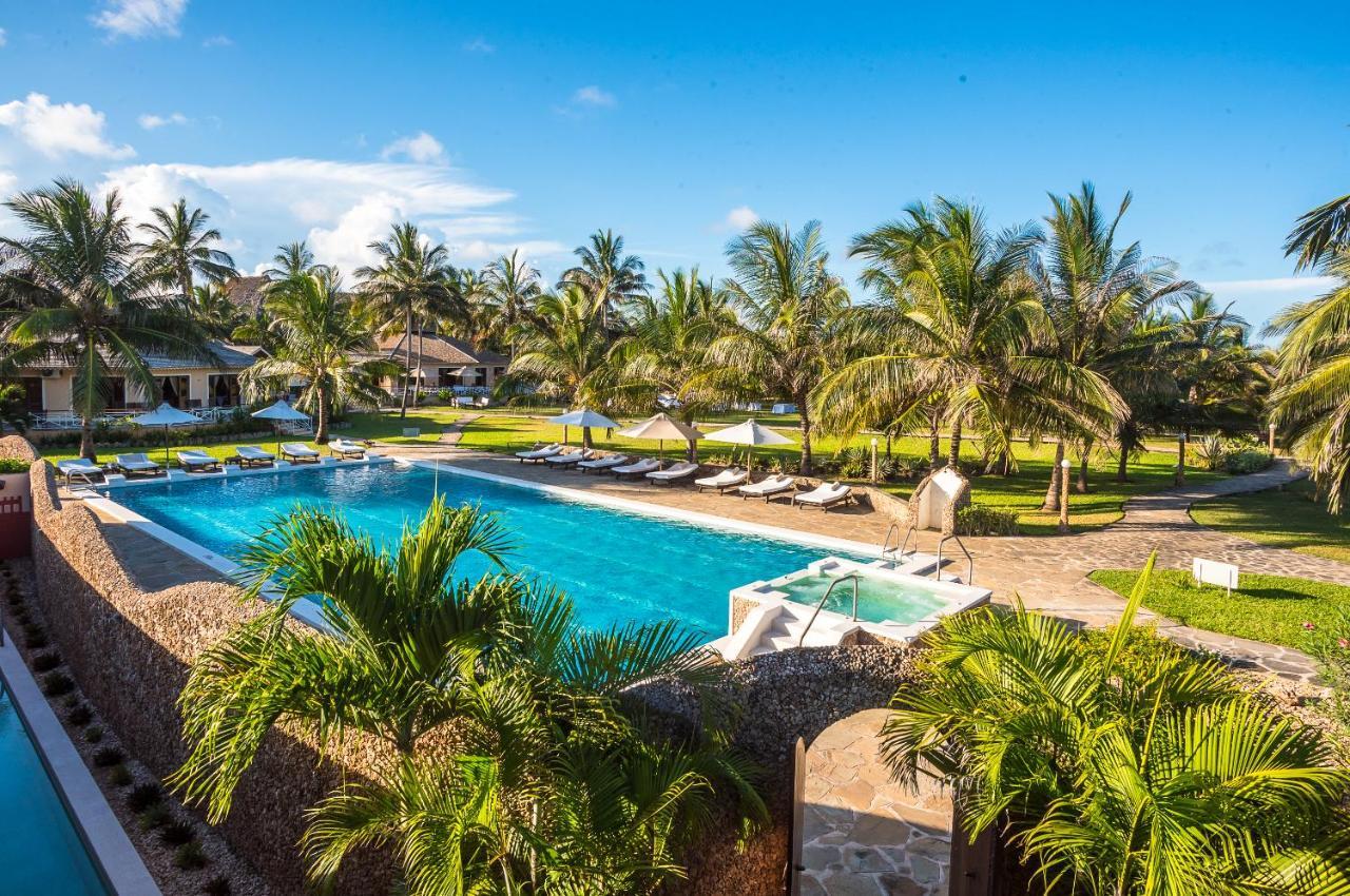 Ocean Beach Resort & Spa Malindi Exterior photo