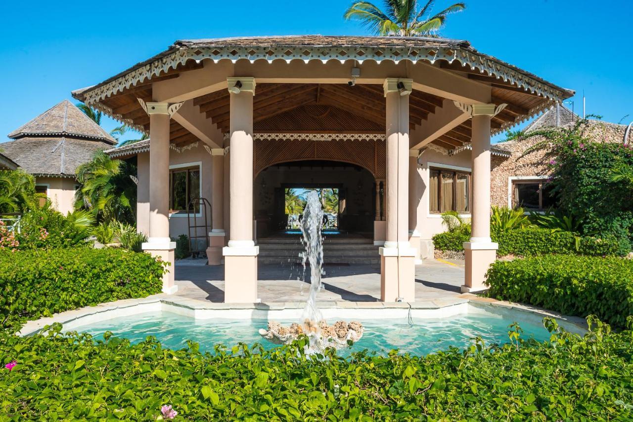 Ocean Beach Resort & Spa Malindi Exterior photo