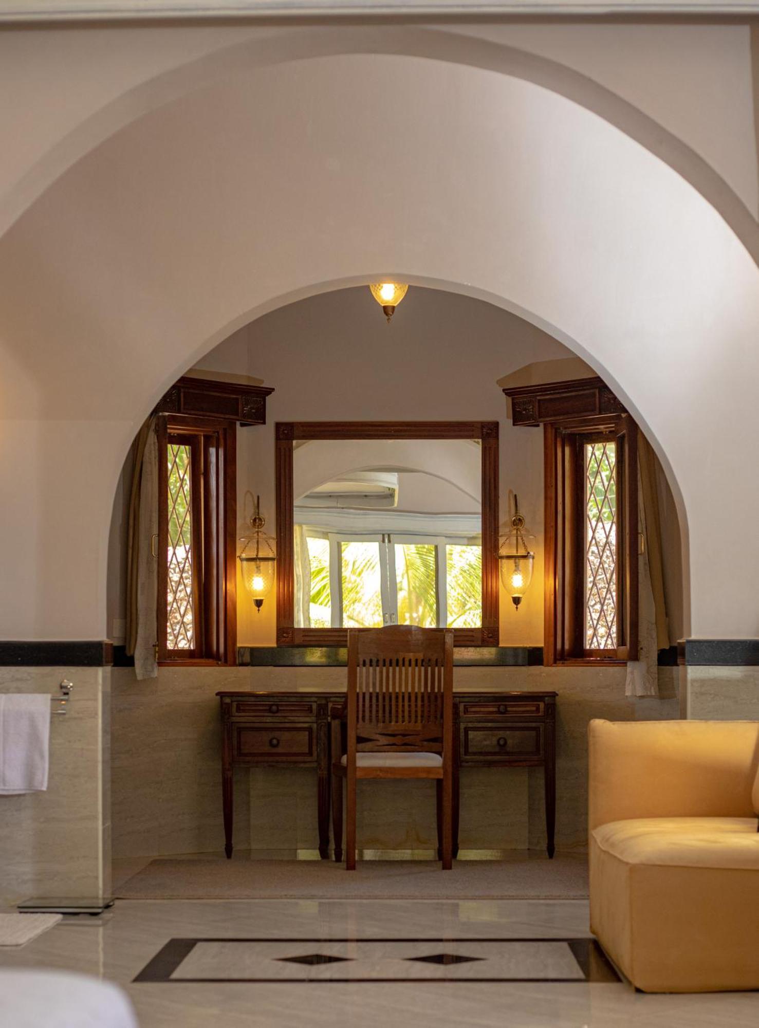 Ocean Beach Resort & Spa Malindi Exterior photo